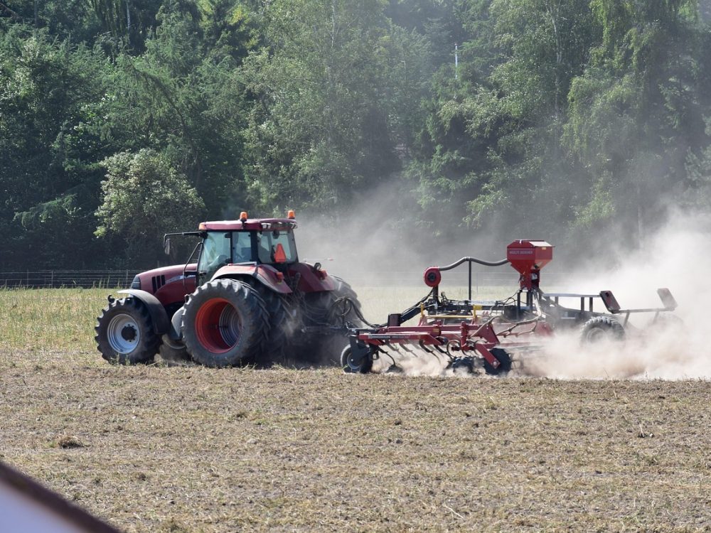 tractor, massey ferguson, farm, vehicle, agricultural, machinery, agriculture, farming, tractor, massey ferguson, farming, farming, farming, farming, farming-4274902.jpg